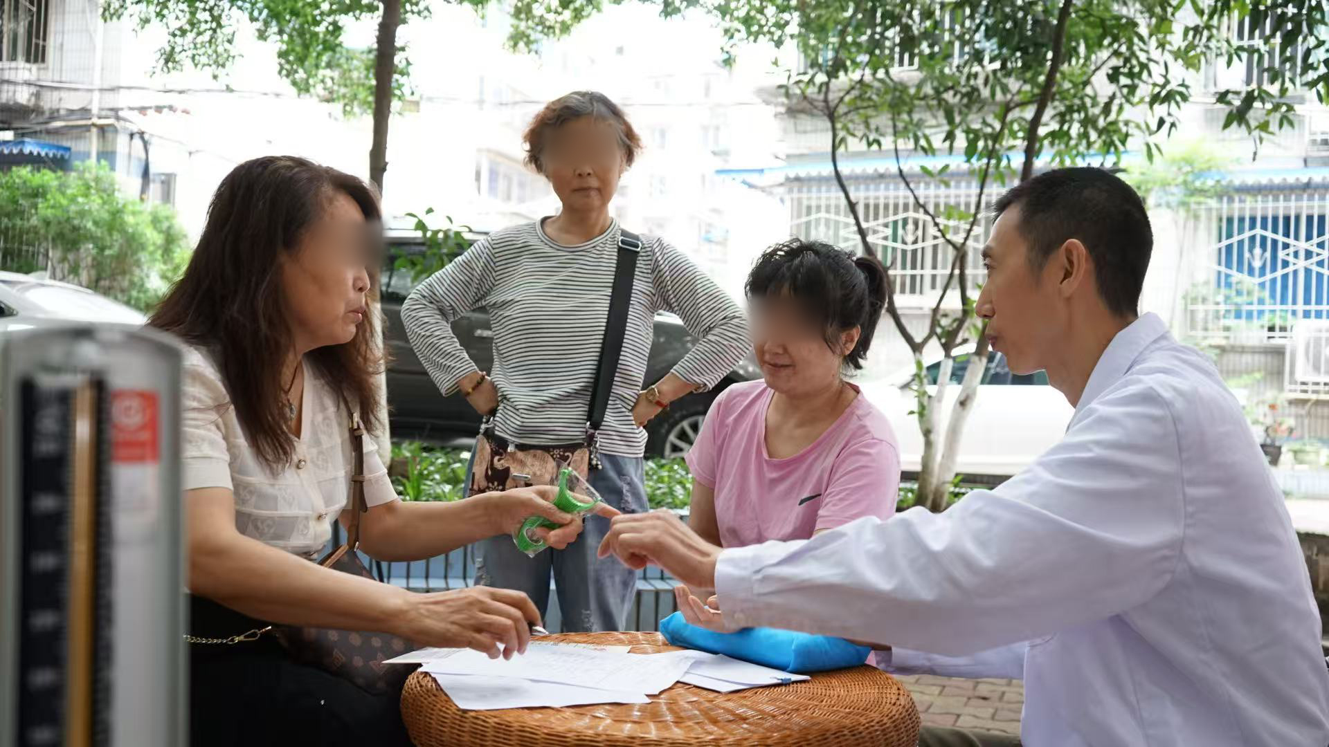 直肠癌肛门坠胀怎么办