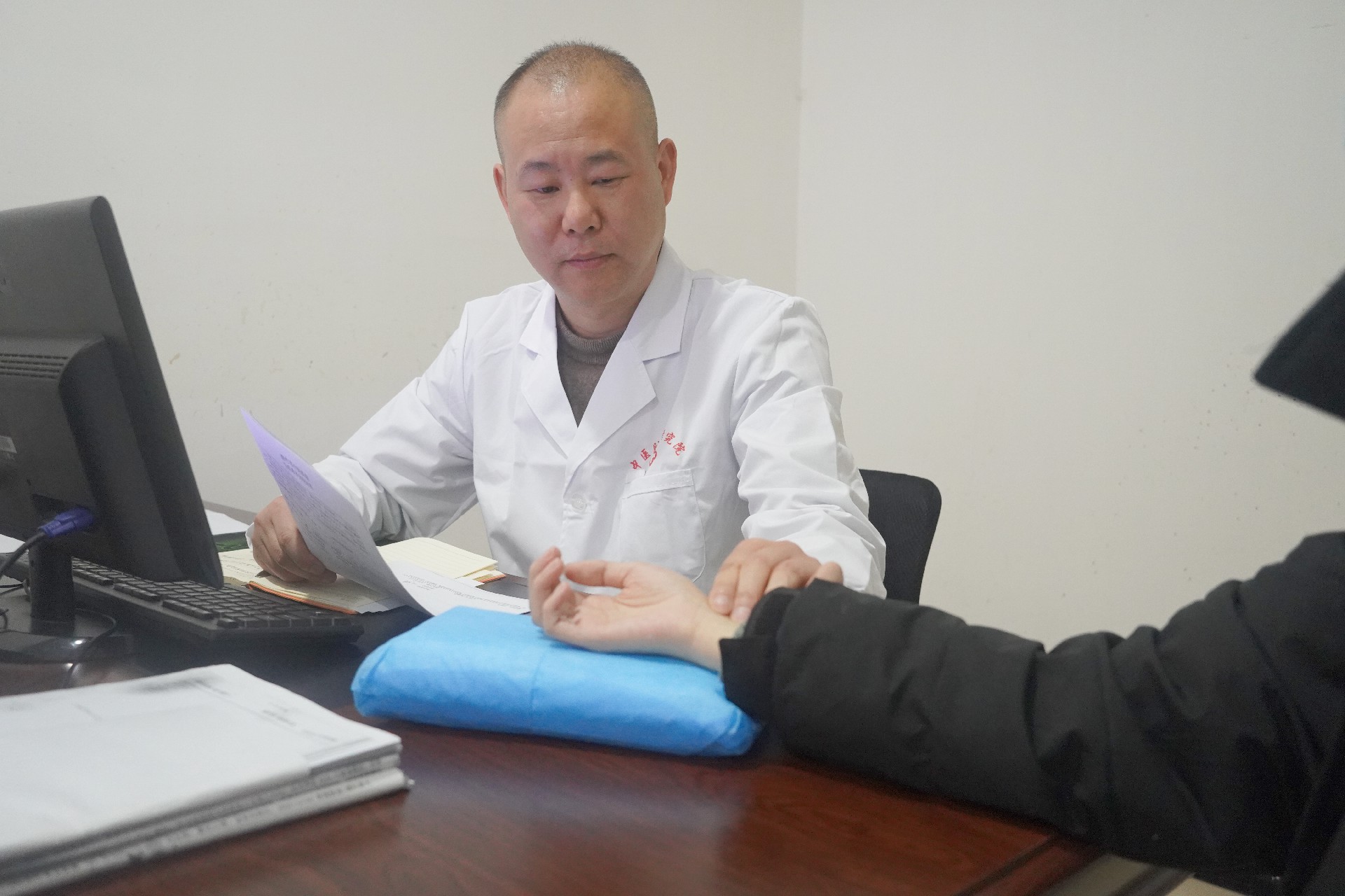 成都治癌症的老中医罗程医生